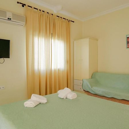 Malasi Apartments Ksamil Exterior photo