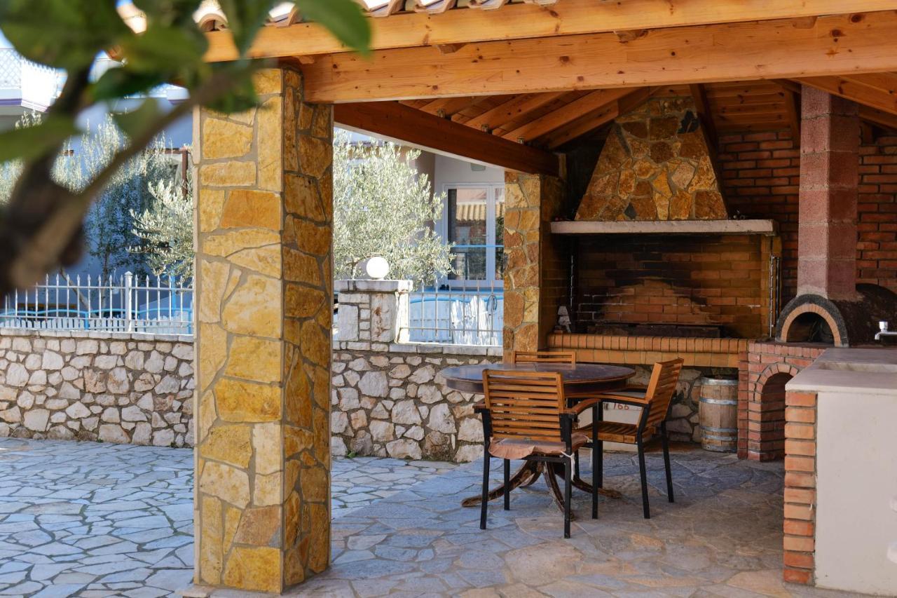Malasi Apartments Ksamil Exterior photo