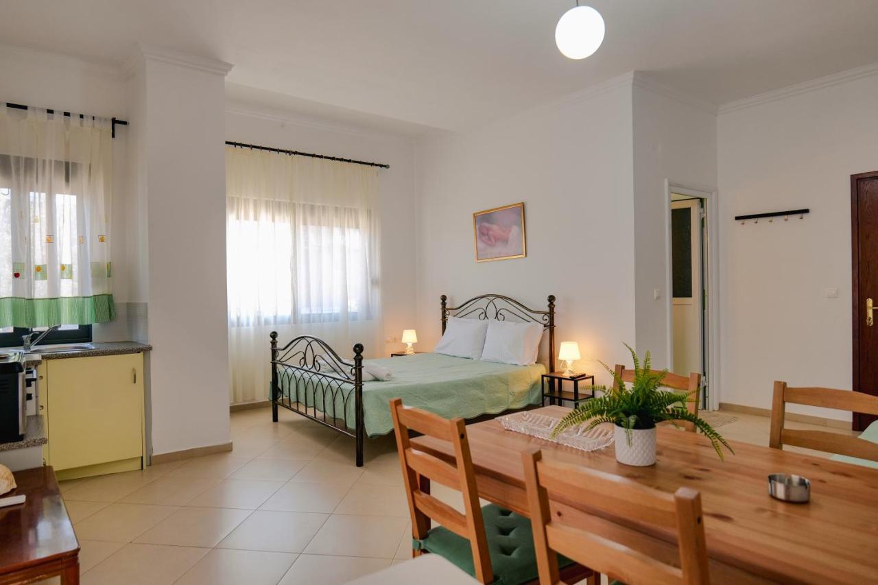 Malasi Apartments Ksamil Exterior photo